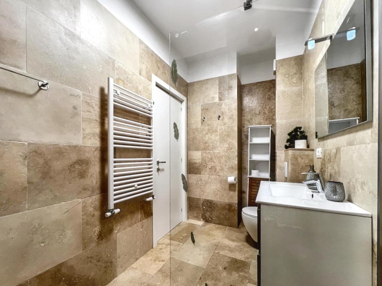 Black Sea Booking - Oana Navodari Exterior photo